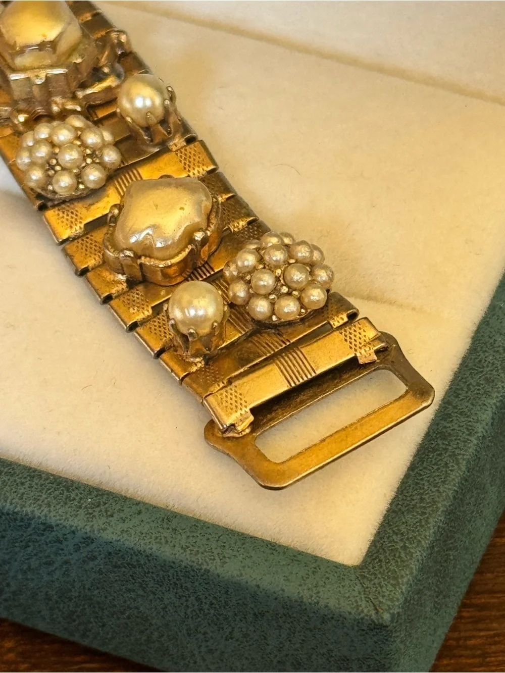 VTG 1950s Victorian Revival Gold Tone Faux Pearl Rhinestone Panel Bracelet 7”
